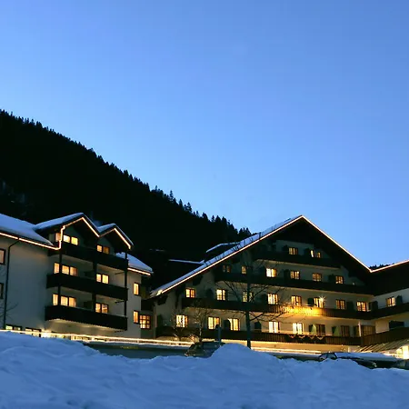 Hotel Scesaplana 4*